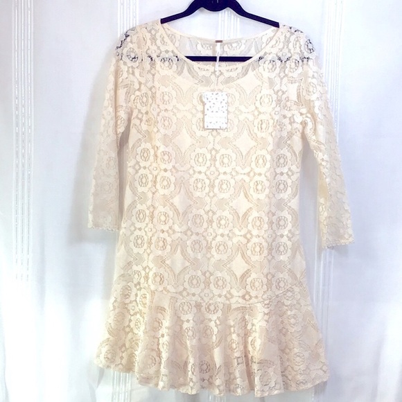 Free People Dresses & Skirts - 2pc Free People Cream All Over Lace 3/4 Sleeves with Rayon Lingerie Slip